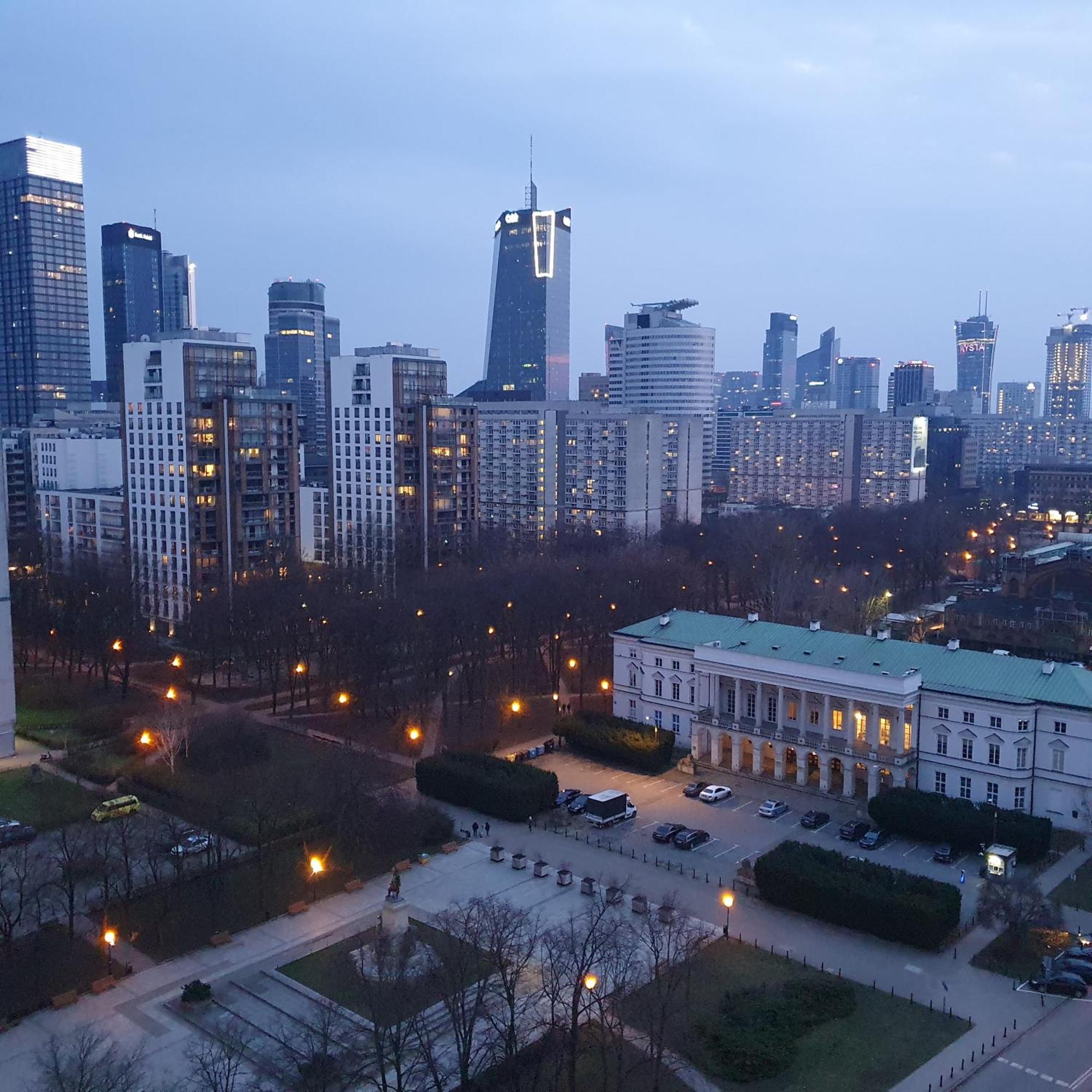 Park Saski Przechodnia Варшава Екстериор снимка